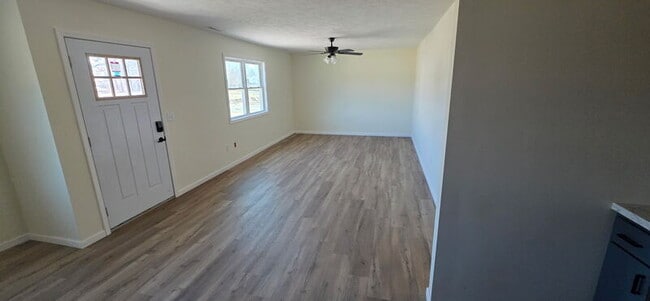 Building Photo - 715 N 35th St