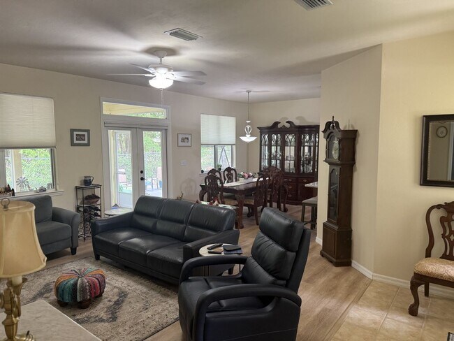 Building Photo - 3 Bedroom 2 Bath Home In Turkey Creek