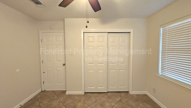 Building Photo - 7609 Linkside St