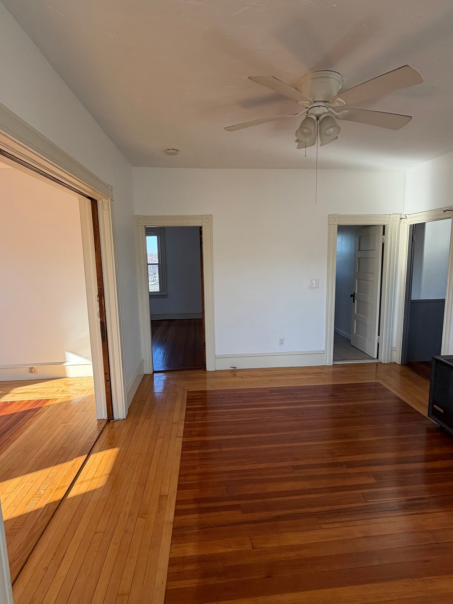 Building Photo - 168 Brownell St