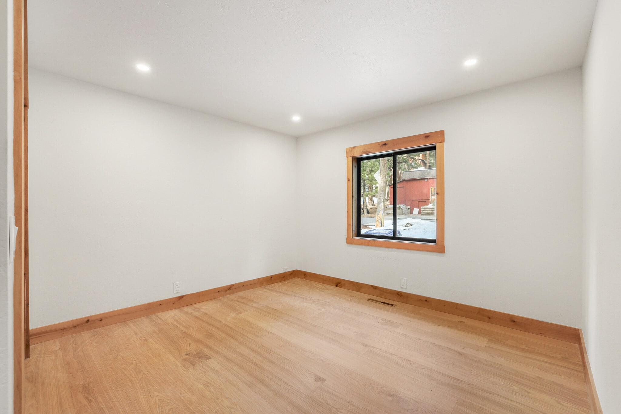 Bedroom 1 View - 1029 Tomahawk Trl