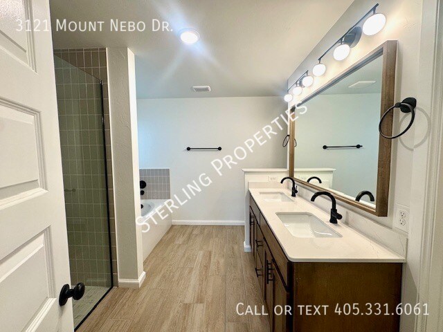 Building Photo - 3121 Mt Nebo Dr