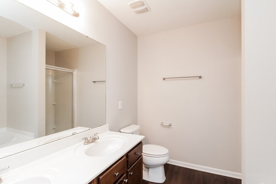 Building Photo - 1220 Chaser Ridge Ct