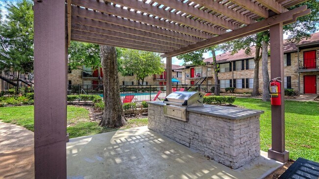 Building Photo - 16339 Stuebner Airline Rd