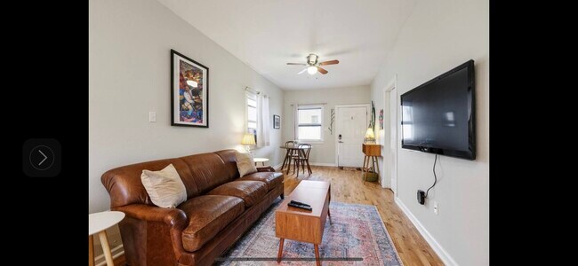 Building Photo - 2834 Dumaine St