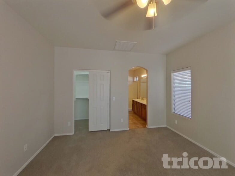 Building Photo - 36907 W Mondragone Ln