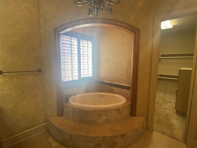 Building Photo - 14 Tennis Village Dr