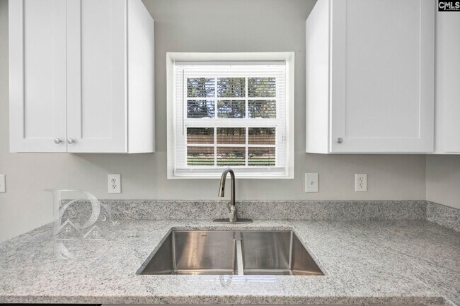 Building Photo - 117 Verano Ct