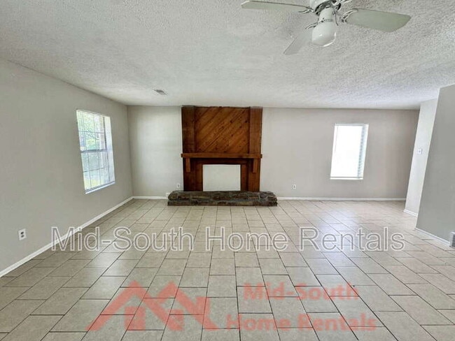 Building Photo - 4579 Buffer Dr