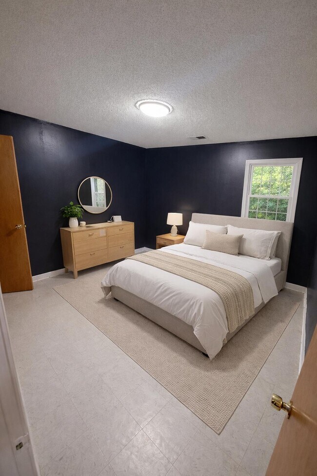 Building Photo - 3640 Fairmont Ave