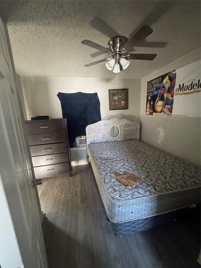 Building Photo - 7018 Avenue F