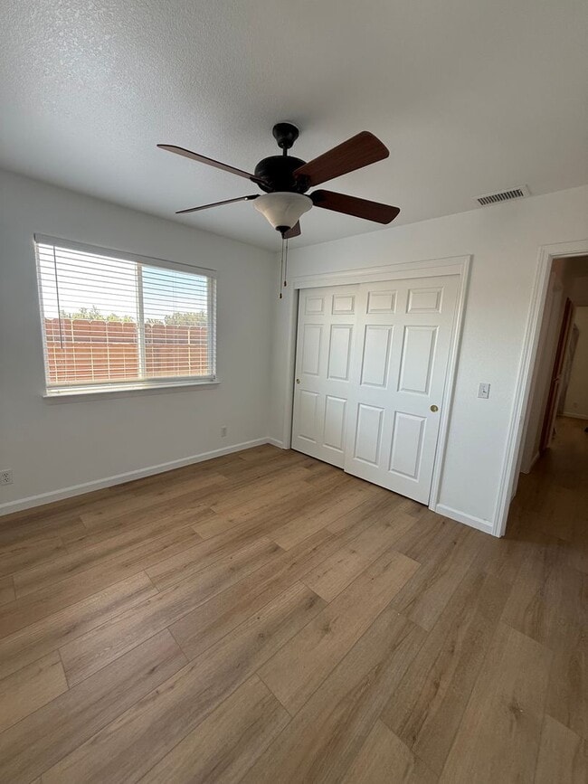 Building Photo - Great home in shandon