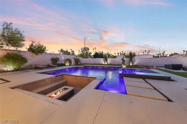 Building Photo - 7148 White Bloom Ave