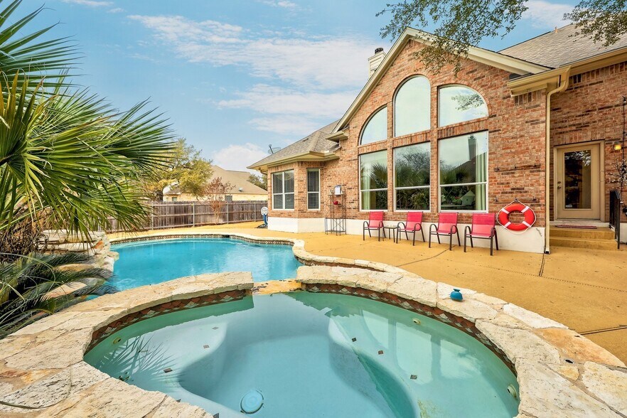 Primary Photo - 2505 Lovett Ln