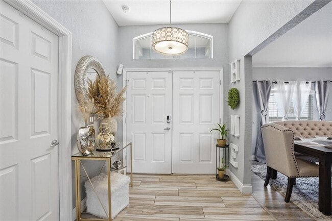 Building Photo - 4937 SW 98th Pl