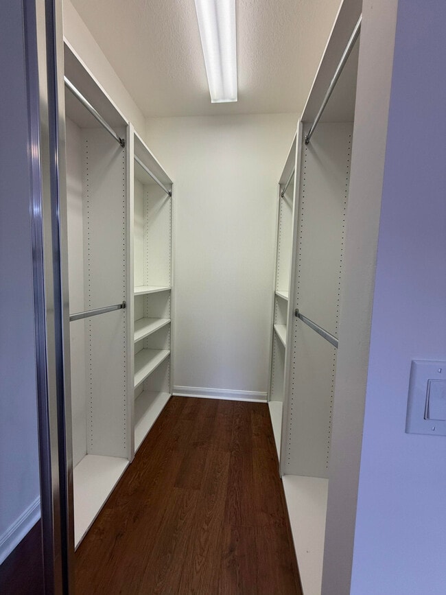 Building Photo - 150 Wentworth Ct