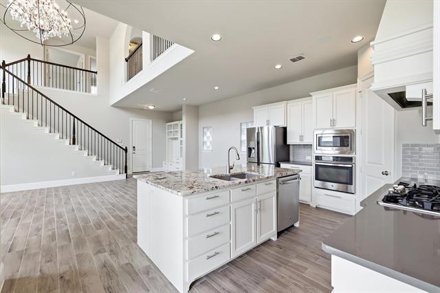 Building Photo - 500 Loma Alta Dr