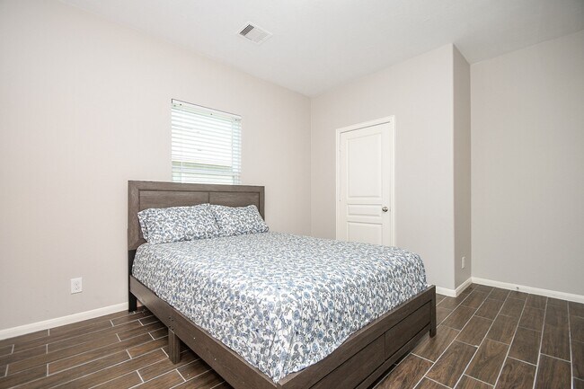 Building Photo - 3318 Grand Cane Ln