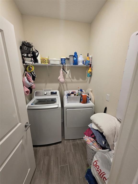 Building Photo - 5574 Bakewell Pl