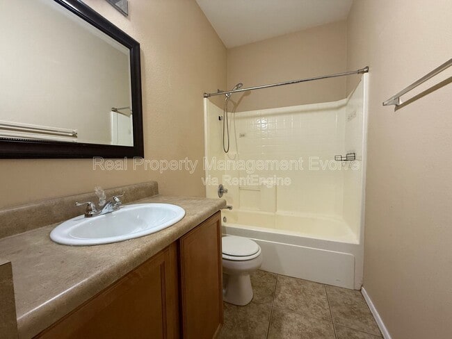 Building Photo - 9559 W Monte Vista Rd