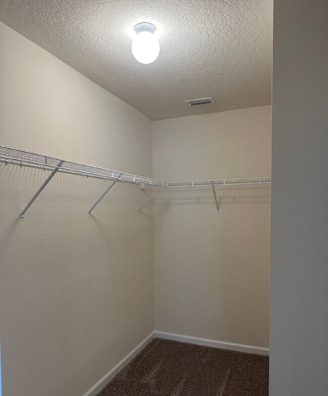 Building Photo - Cross Creek Community, Green Cove Springs Newer Home, Available For Rent