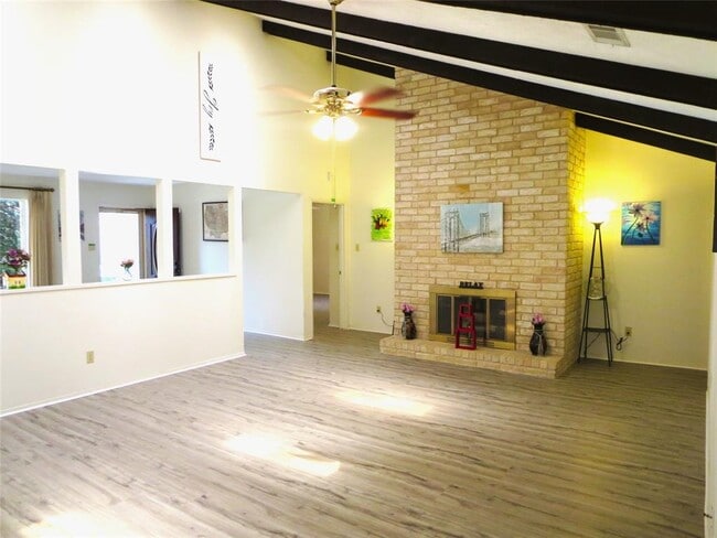 Building Photo - 21214 Park York Dr
