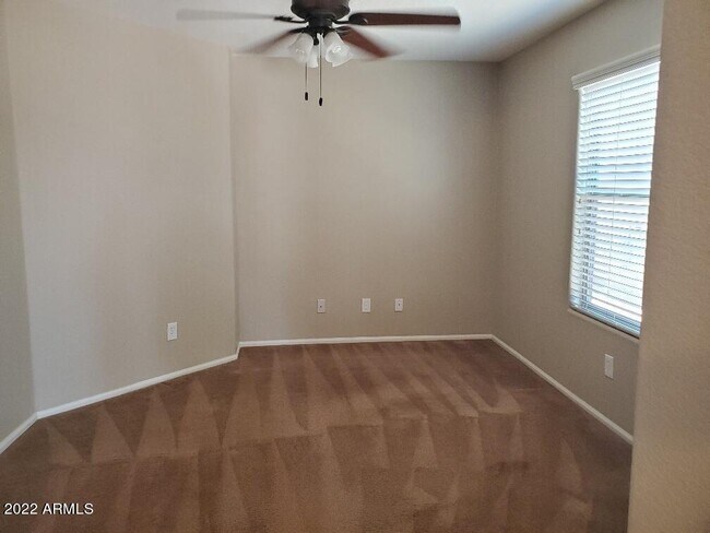 Building Photo - 29445 N Pyrite Ln