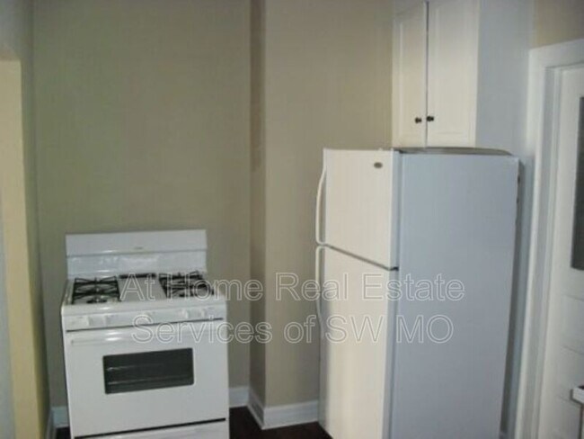 Building Photo - 433-1 E Bear Blvd
