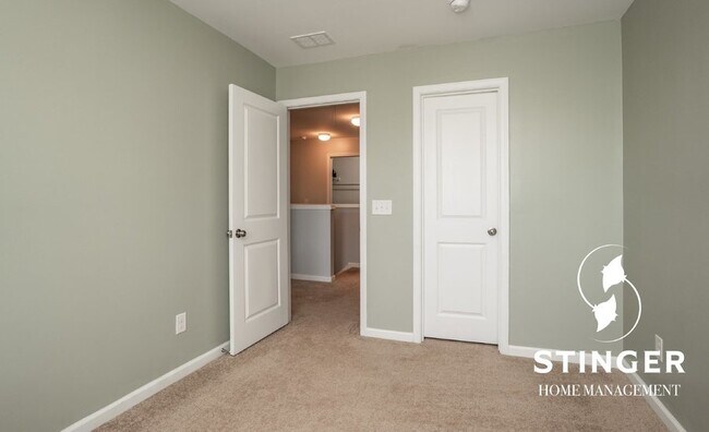 Building Photo - 6 Kiawah Dr