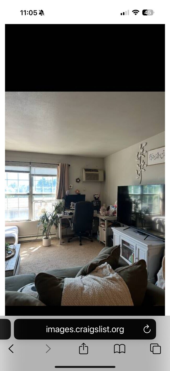 Building Photo - 2021 Sylvan Way