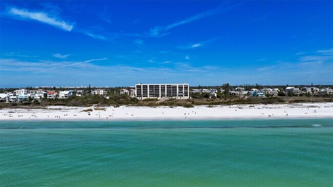 Building Photo - 420 Beach Rd