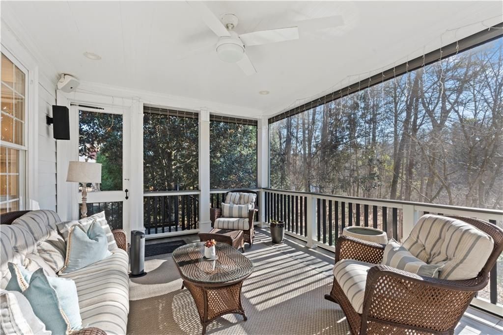 Building Photo - 102 N Cove Dr