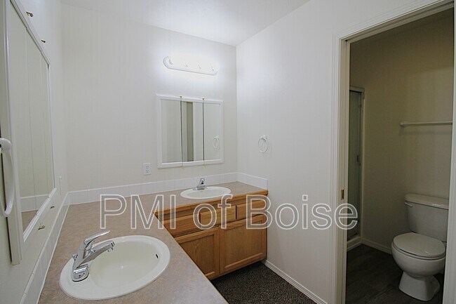 Building Photo - 9066 W Cannel Island St