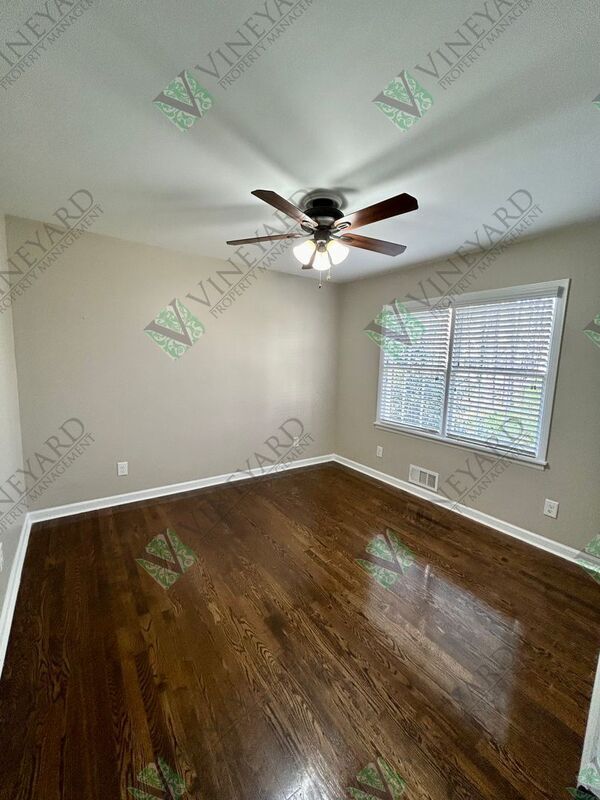 Building Photo - 1534 Collier Dr SE