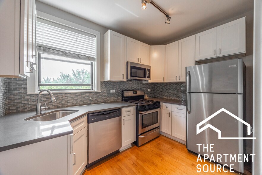 Primary Photo - 2311 N Rockwell St