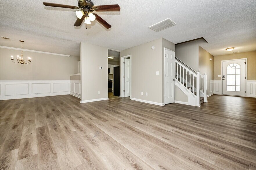 Building Photo - 675 Barshay Dr