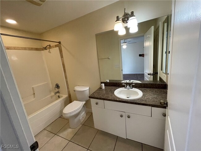 Building Photo - 2639 NW 24th Pl