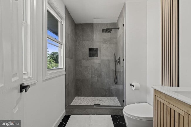 Building Photo - 901 Russo Dr