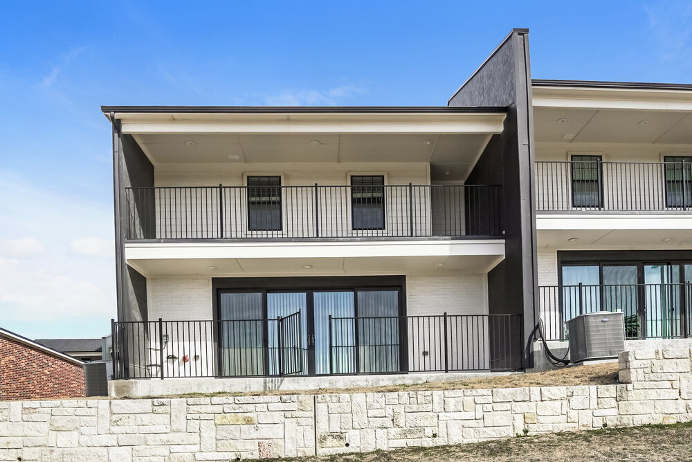 Building Photo - 7153 9th Hole Dr