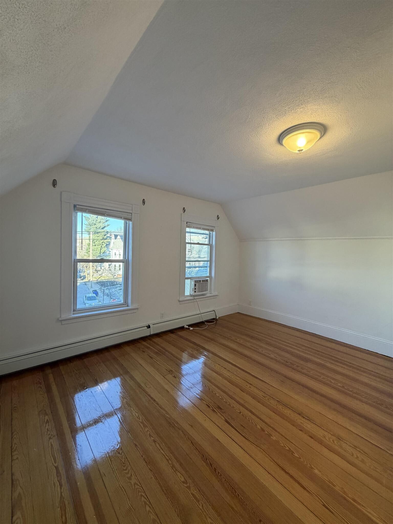 Building Photo - 94 Morrison Ave