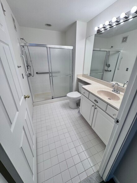 Building Photo - 7017 Toby Dr