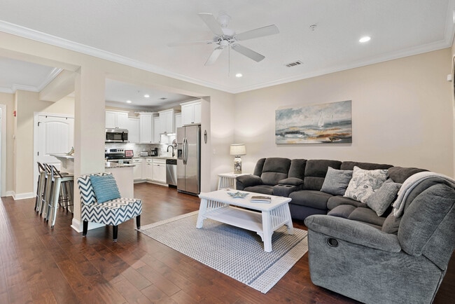 Building Photo - 807 Mariners Cir