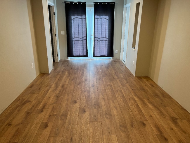 Building Photo - 1511 Wilson St SE