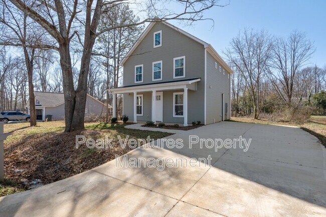 Building Photo - 117 Norbert Ln