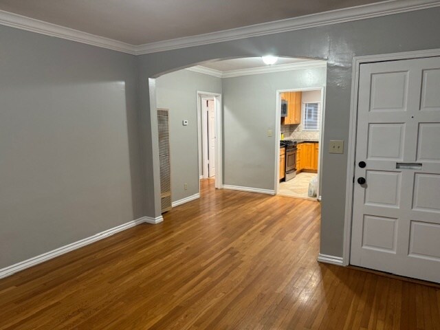 Building Photo - 15312 Ermanita Ave