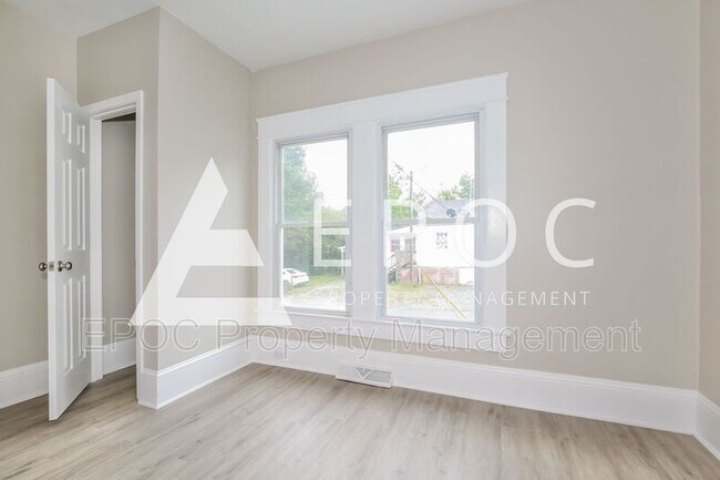 Building Photo - 1100 Elwell Ave