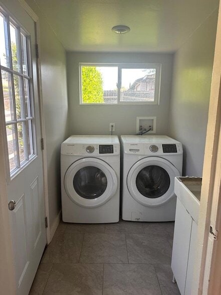 Building Photo - 2061 Monticello Rd