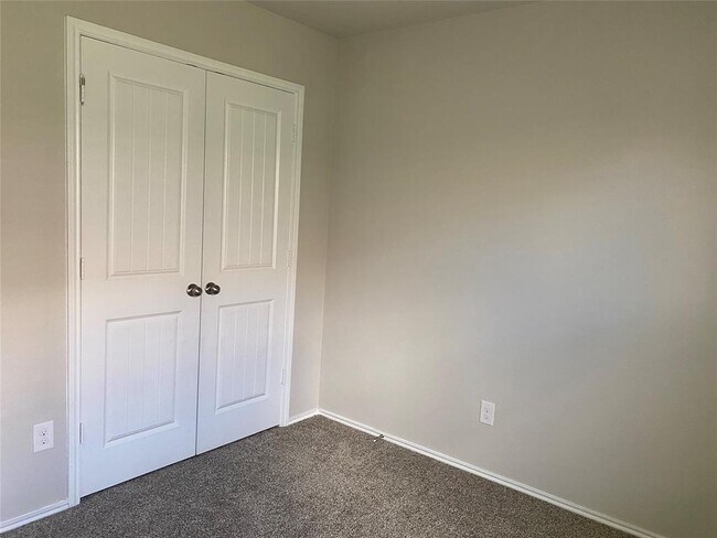 Building Photo - 8218 Rose Petals Ln