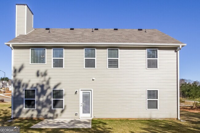 Building Photo - 646 Fieldcrest Dr