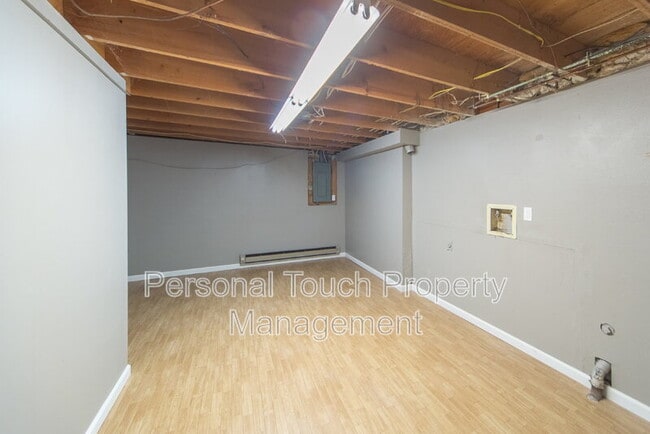 Building Photo - 1239 19th St N